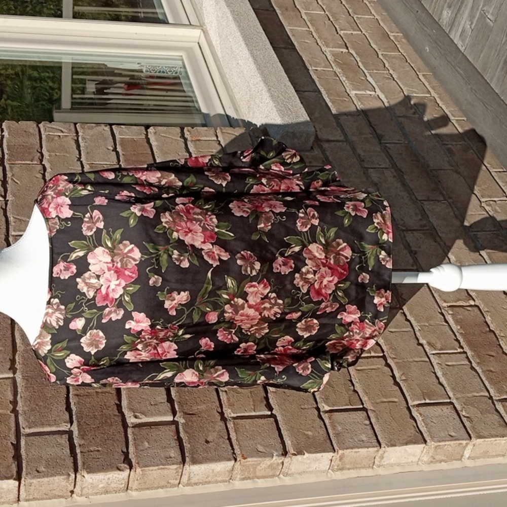 Lauren Ralph Lauren Black and Pink Floral Top